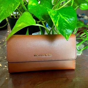 MK  Wallet